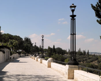 Walkway at the Haas Promenade in Jerusalem