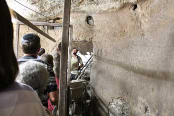 Biblical archaeology - inside a First Temple water cistern in Jerusalem